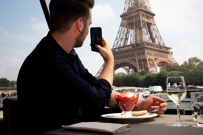 Bateaux Parisiens Seine River Gourmet Lunch & Sightseeing Cruise - The Seine route: what you see between the Eiffel Tower and central Paris
