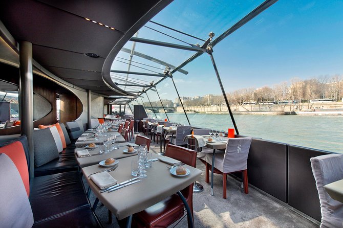 Bateaux Parisiens Seine River Gourmet Lunch & Sightseeing Cruise - Champagne, kir, and the service tiers that change the whole vibe