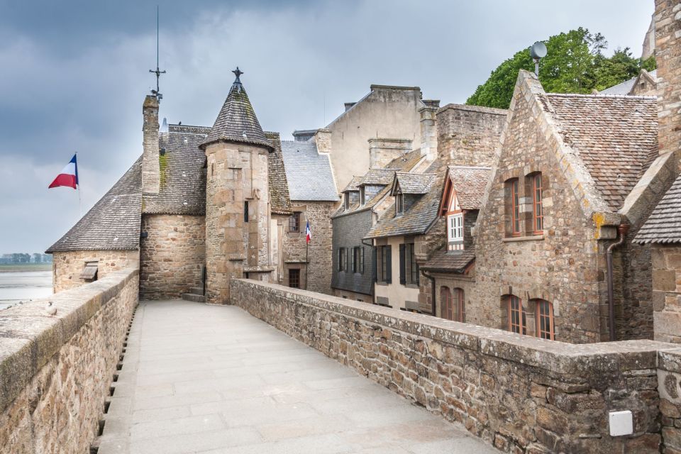 Day Trip to Mont-Saint-Michel from Paris - Walking the medieval ramparts: why the climb is part of the payoff
