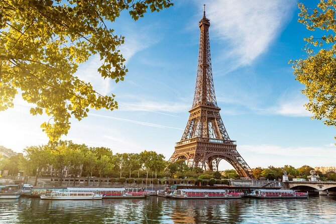 Eiffel Tower Dedicated Reserved Access Top or 2nd floor by lift - Key things you’ll notice right away