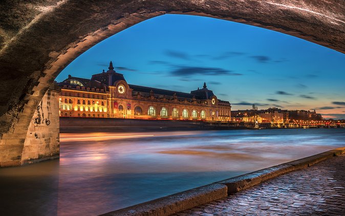 Eiffel Tower Dinner Experience and Sightseeing Seine River Cruise - Should You Book This Eiffel Tower Dinner Plus Seine Cruise?