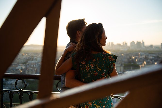 Eiffel Tower Dinner Experience and Sightseeing Seine River Cruise - The Seine River Cruise: Audio Turns Landmarks Into Stories