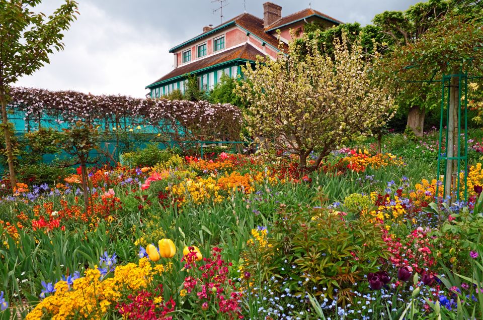From Paris: Giverny and Versailles Palace Guided Day Trip - Who this tour fits best (and who should look elsewhere)