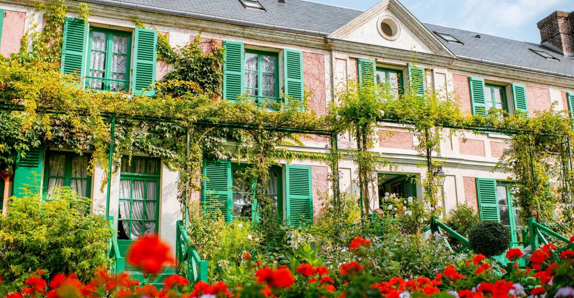 From Paris: Giverny and Versailles Palace Guided Day Trip - The coach ride, group pace, and timing discipline