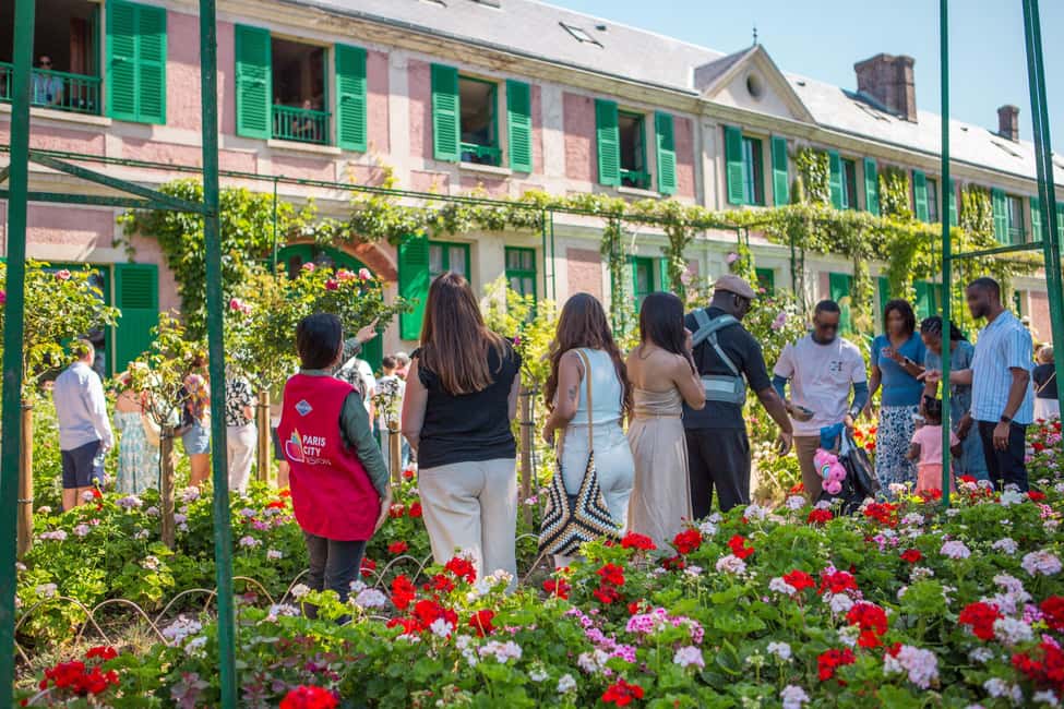 From Paris: Giverny Day Trip with Audio Guide or Live Guide - Quick hits