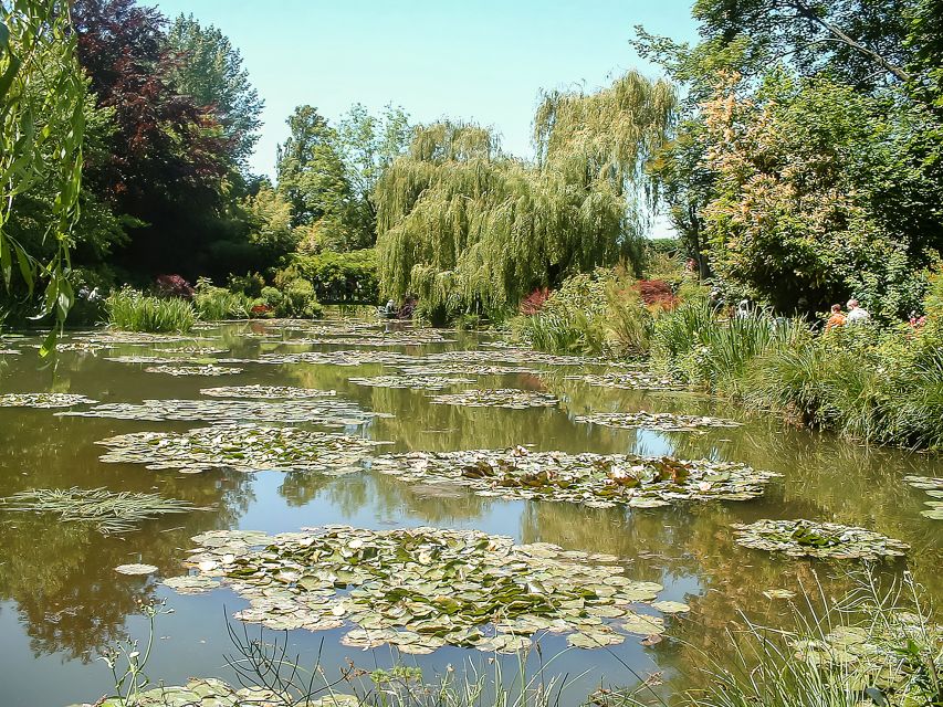 From Paris: Giverny Day Trip with Audio Guide or Live Guide - Monet’s House: what you actually do (and where people get surprised)