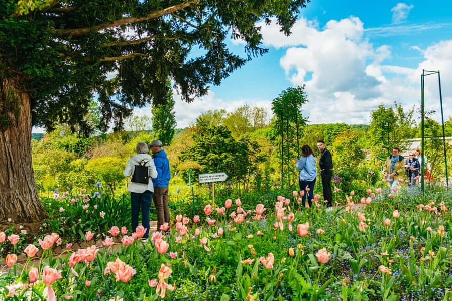 From Paris: Giverny, Monet’s House, & Gardens Half-Day Trip - From Paris to Giverny: a comfortable half-day rhythm