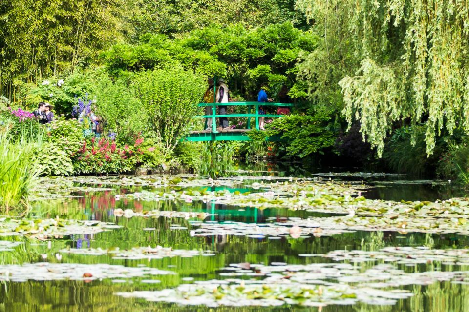 From Paris: Guided Day Trip to Monet's Garden in Giverny - Japanese Garden and Water Lilies: Why That Pond Became 250+ Paintings
