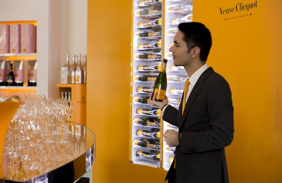 From Paris: Reims and Champagne Tasting Full-Day Tour - Champagne houses: why the tour uses a two-scale approach