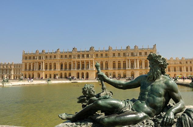 From Paris: Versailles Guided Tour by Deluxe Minibus - Quick hits: what makes this Versailles tour work