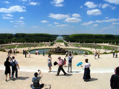 From Paris: Versailles Guided Tour by Deluxe Minibus - Getting from Paris to Versailles without the hassle