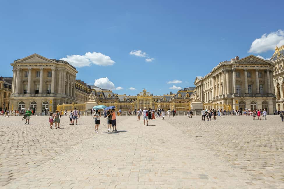 From Paris: Versailles Guided Tour with Skip-the-Line Entry - Skip-the-line entry that actually matters at Versailles