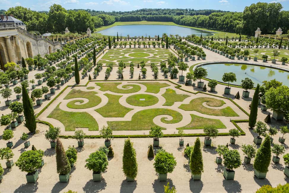 From Paris: Versailles Guided Tour with Skip-the-Line Entry - Timing, crowds, and hearing the guide through it all