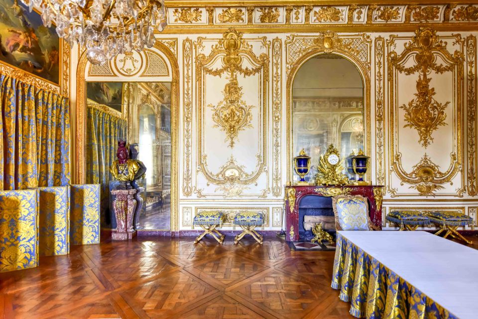 From Paris: Versailles Palace Self Guided & Gardens tickets - Gardens included: what you can do with your time outside