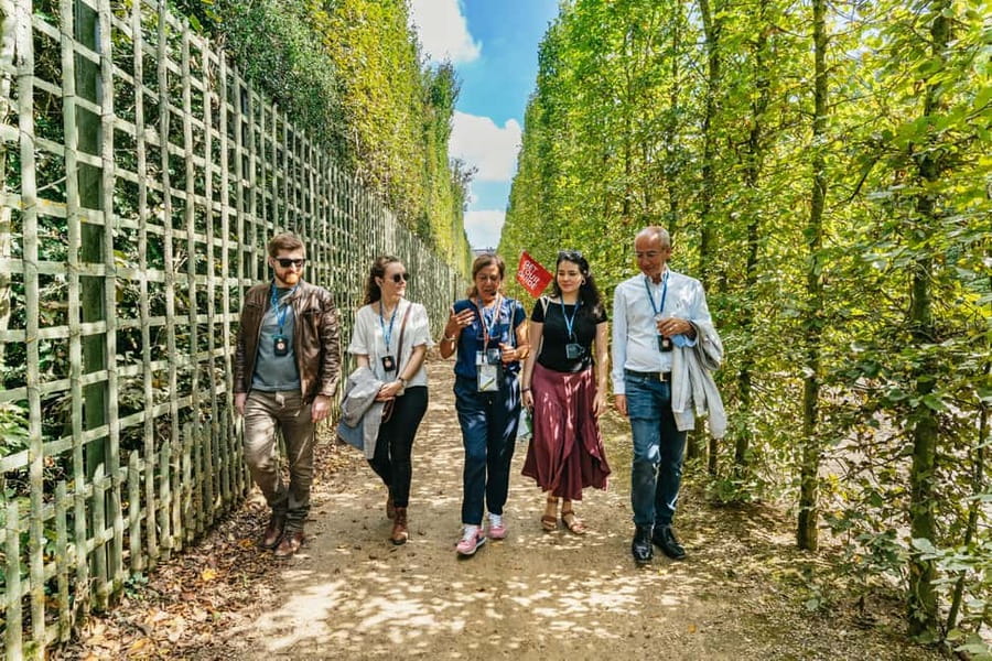 From Paris: Versailles Skip-the-Line Tour & Gardens Access - Key points worth knowing
