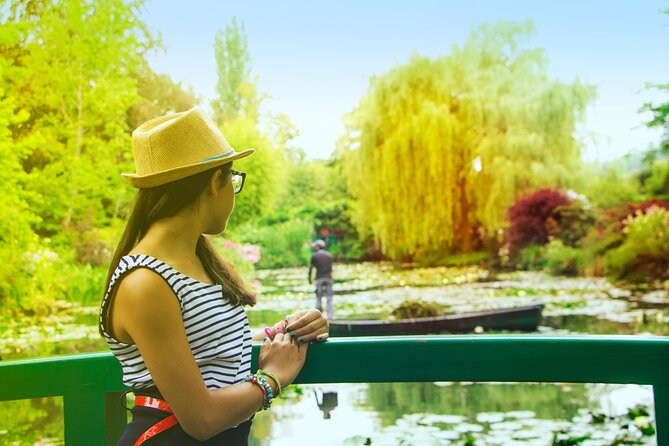 Giverny Monet's Home & Versailles Palace Day Trip from Paris - Versailles Palace: Skip-the-Line Meets Expert Storytelling