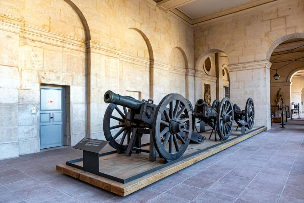 Les Invalides: Napoleon's Tomb & Army Museum Entry - Museum of Plans-Reliefs: war seen through maps and models