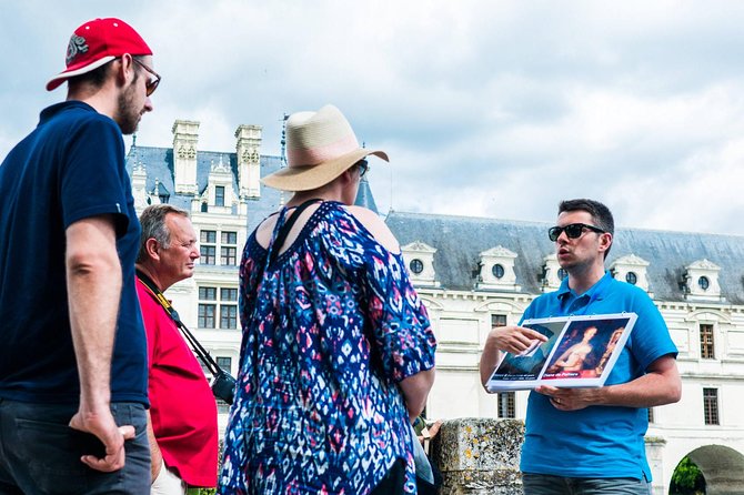 Loire Valley Wine and Castles Small-Group Day Trip from Paris - Amboise Château and the Saint-Hubert chapel: royal viewpoints and Da Vinci’s last years