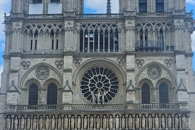 Notre Dame Outdoor Walking Tour and Entrance to Sainte Chapelle - Photo Tips and Listening Strategy (So You Don’t Miss the Good Bits)