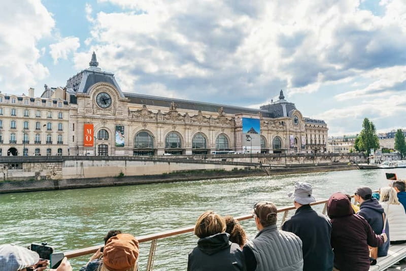 Paris: 1-Hour Seine Cruise departing from the Eiffel Tower - Audio guide and webapp: how to use the multilingual story without guessing