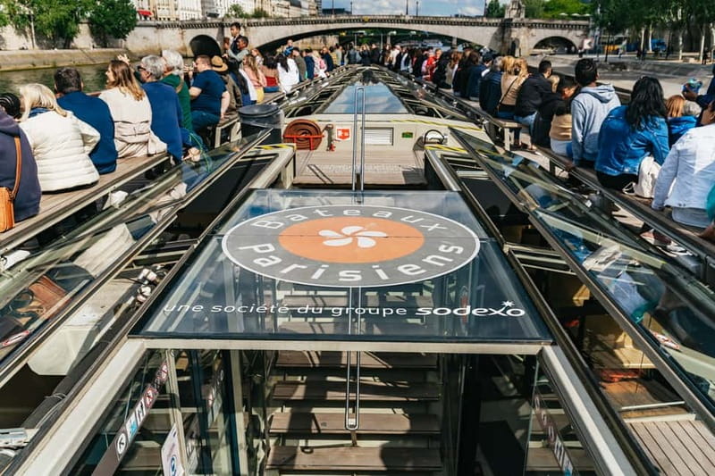 Paris: 1-Hour Seine Cruise departing from the Eiffel Tower - Stop-by-stop: from Les Invalides and Musée d’Orsay to Île de la Cité