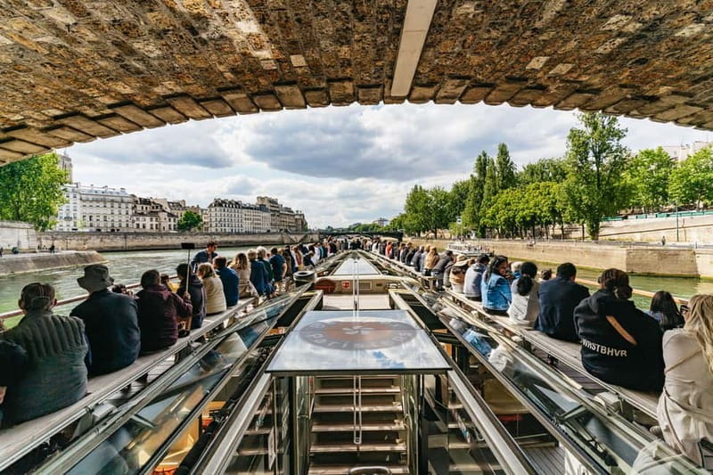 Paris: 1-Hour Seine Cruise departing from the Eiffel Tower - Timing: when evening is best, and when queues ruin the mood
