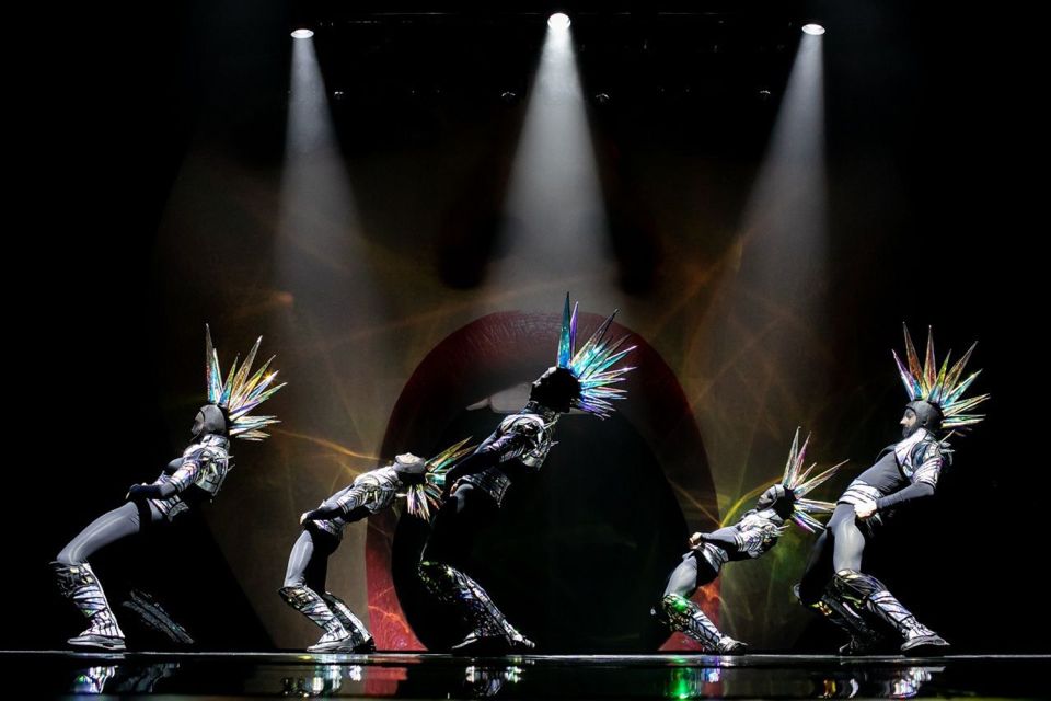 Paris: 3-Course Dinner & Show at Paradis Latin Cabaret - Should You Book Paradis Latin? My decision guide
