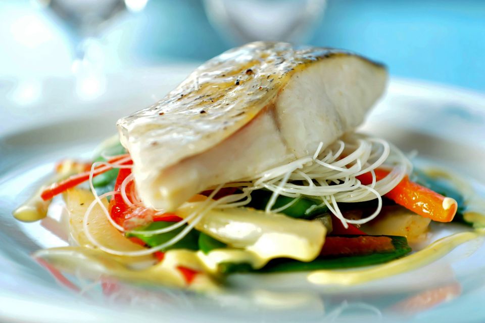Paris: 3-Course Lunch Cruise on the River Seine - Price and value: why $80 can make sense (and when it won’t)