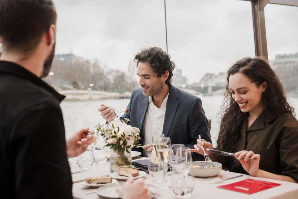 Paris: 4-Course Dinner Cruise on Seine River with Live Music - Who This Cruise Fits Best (And Who Might Feel Restless)