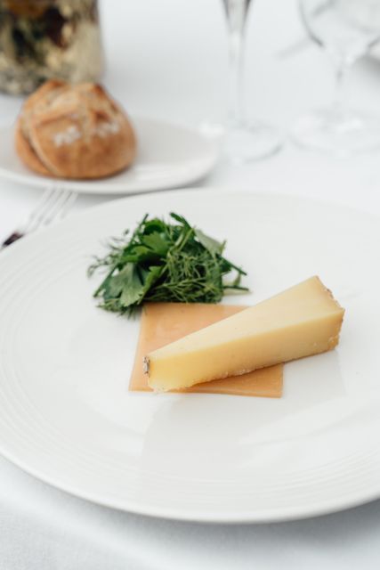 Paris: 4-Course Dinner Cruise on Seine River with Live Music - Comfort, Seating, and the Excellence Option (Don’t Skip This Part)