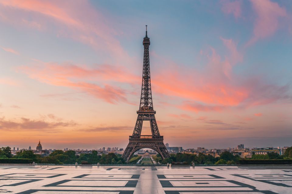 Paris: Access Eiffel Tower Summit or Second Level - The guided part: stories as you move toward the views