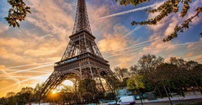 Paris: Access Eiffel Tower Summit or Second Level - Meeting point at Paris Lounge: don’t improvise