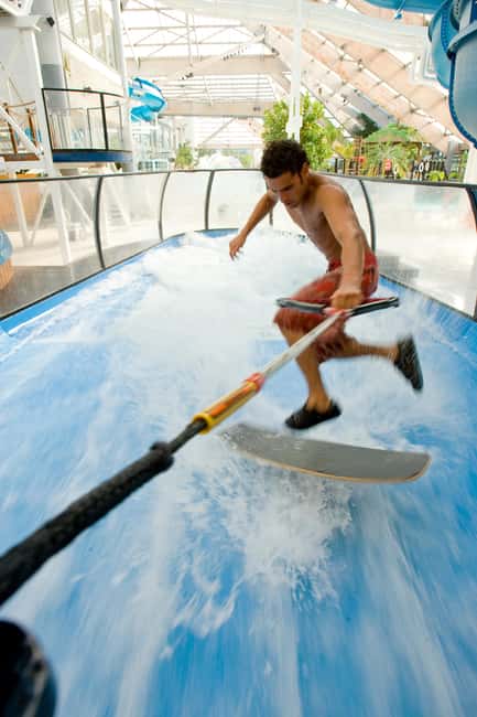 Paris: Aquaboulevard Water Park Entrance Ticket - Food, drinks, and the reality of paying inside the park