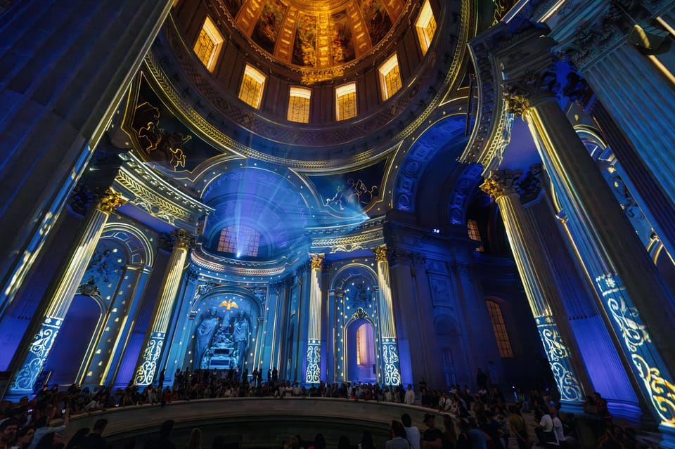 Paris: Aura Invalides Immersive Experience Entry Ticket - The sound and music: orchestral energy with a moving tone