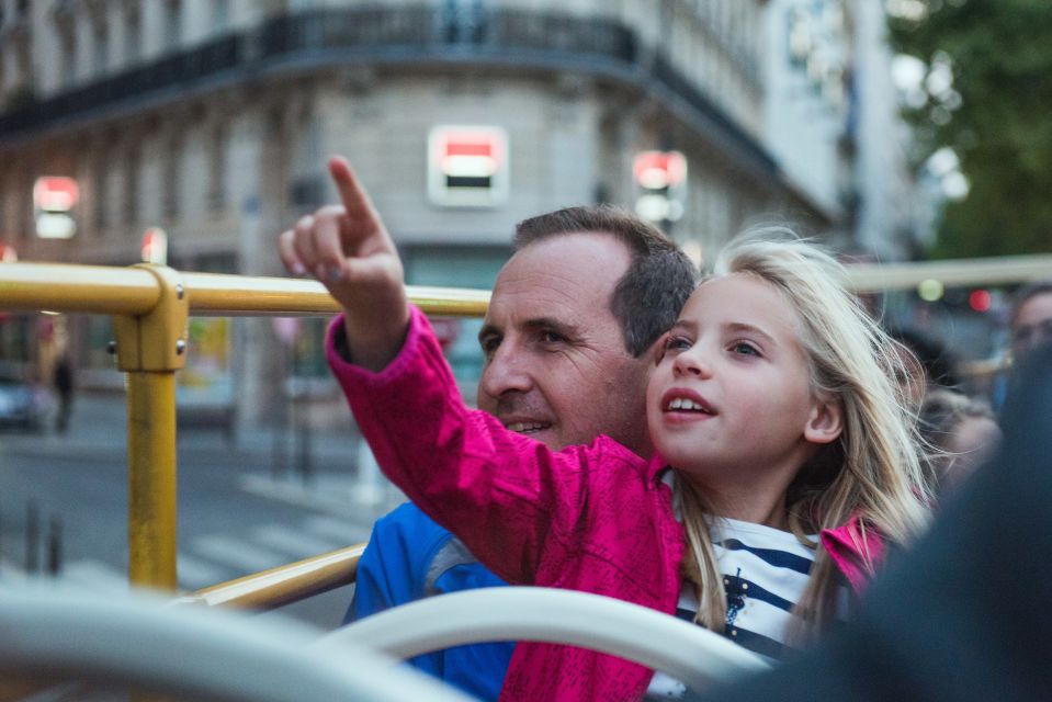 Paris: Big Bus Hop-on Hop-off Tour and Seine River Cruise - Audio commentary, languages, and what to do if it glitches