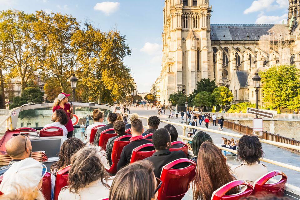 Paris: Big Bus Hop-On Hop-Off Tour with Optional Cruise - Champs-Élysées and Arc de Triomphe corridor: your photo belt