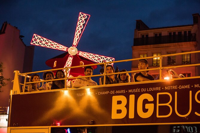 Paris Big Bus Open Top Panoramic Night Tour - The audio system: helpful, but use it the right way