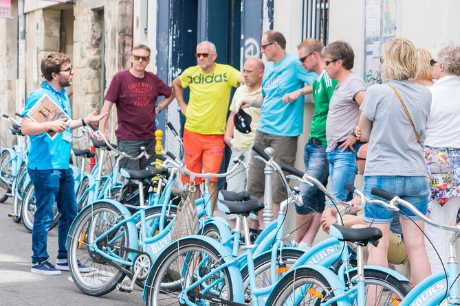 Paris Bike Tour Hidden Secrets in the Latin Quarter & Le Marais neighborhoods - Pace and safety: what to expect on real Paris streets