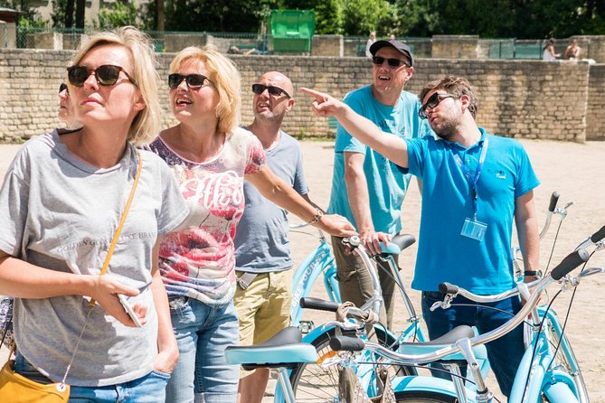 Paris Bike Tour Hidden Secrets in the Latin Quarter & Le Marais neighborhoods - Lunch on rue Mouffetard: keep it simple and local