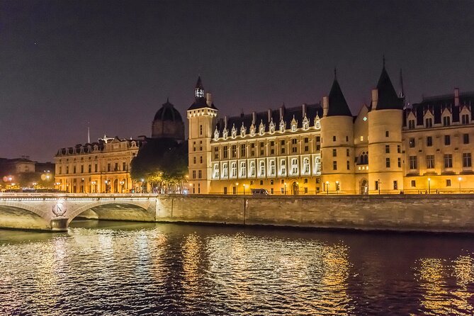 Paris by Night Walking Tour: Ghosts, Mysteries and Legends - Price and Value: Why $18.10 Can Make Sense