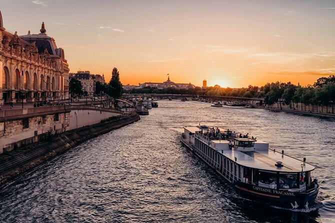 Paris Capitaine Fracasse 3 Course Seine River Dinner Cruise - Key things I’d bank on before you go