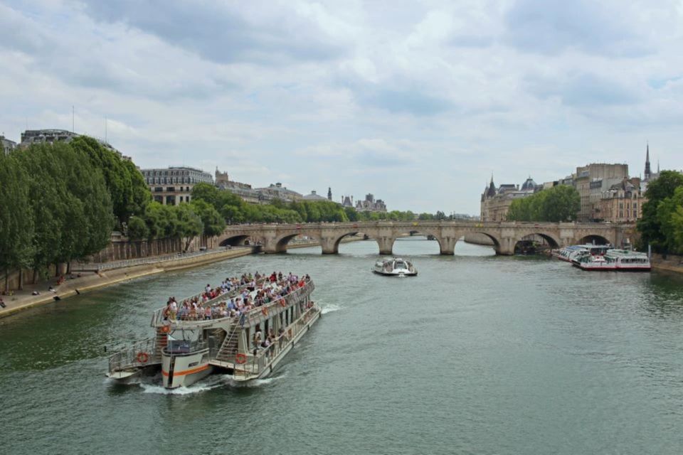 Paris: Catacombs, Audio Guide, and River Cruise Option - Seine River cruise add-on: landmark views from Bateaux Parisiens