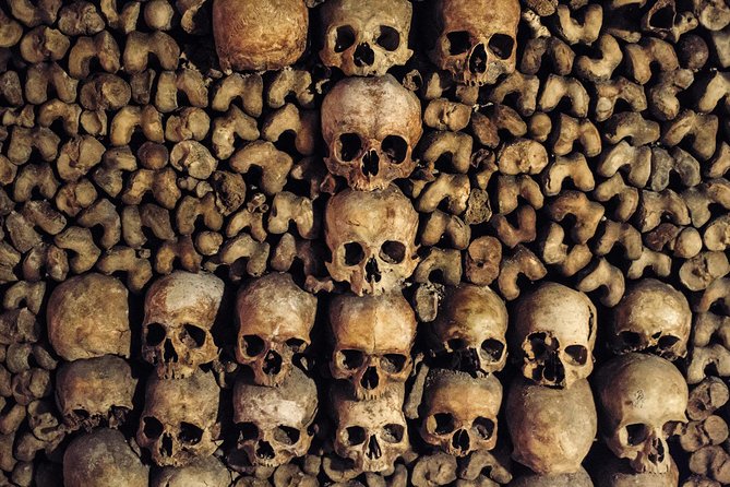 Paris Catacombs Tour - Skip-the-line entry and small groups: more comfort, less stress