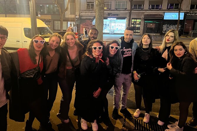 Paris: City Center Guided Pub Crawl with Shots & Club Entry - Châtelet Nightlife: Why the location makes this work