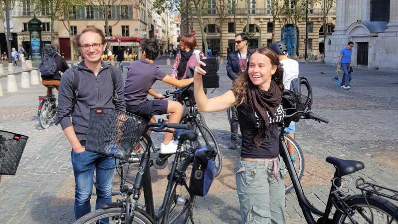 Paris: City Treasures Bike Tour - The Love-Lock Bridge and the Louvre: Big Icons Without the Museum Lines