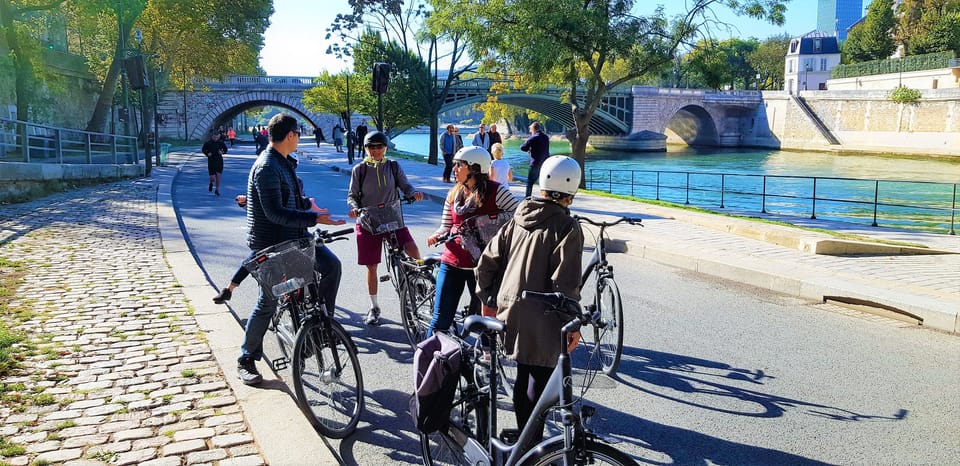 Paris: City Treasures Bike Tour - Etiquette, Safety, and How the Ride Stays Easy