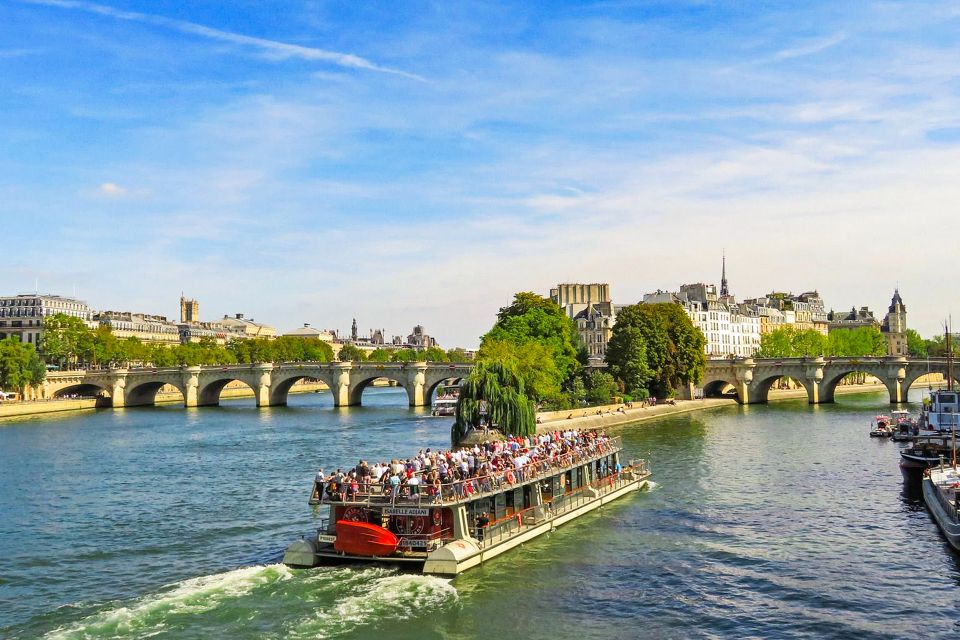 Paris: Day or Sunset Cruise with Drink, Ice Cream or Dessert - Sunset vs daytime: choosing the departure that makes sense