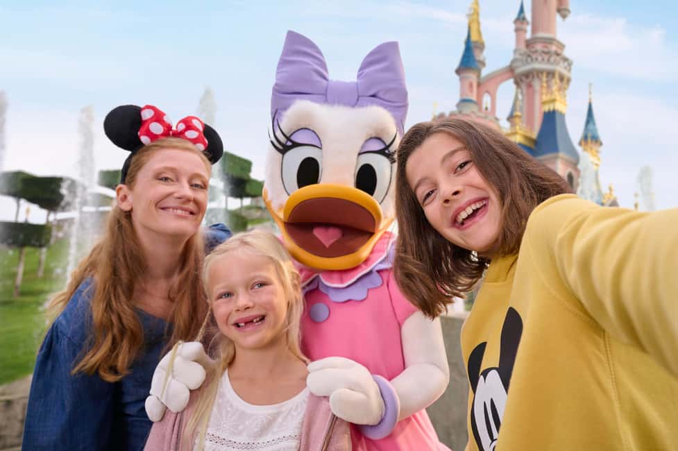 Paris: Disneyland Paris Ticket with Transfer - Why This Disneyland Paris Ticket Feels Like a Day Trip, Not a Project