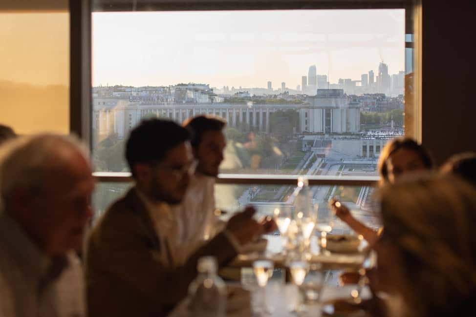 Paris: Early Dinner at Madame Brasserie in the Eiffel Tower - Madame Brasserie in the Eiffel Tower: what makes it worth the price