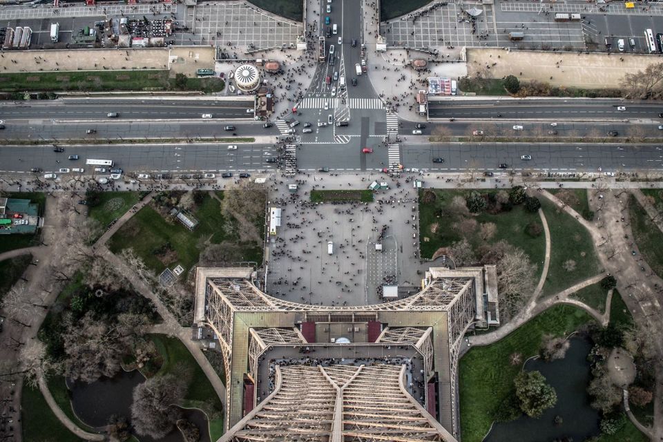 Paris: Eiffel Tower Access and Seine River Cruise - Timing tips for a smooth Eiffel Tower + cruise day
